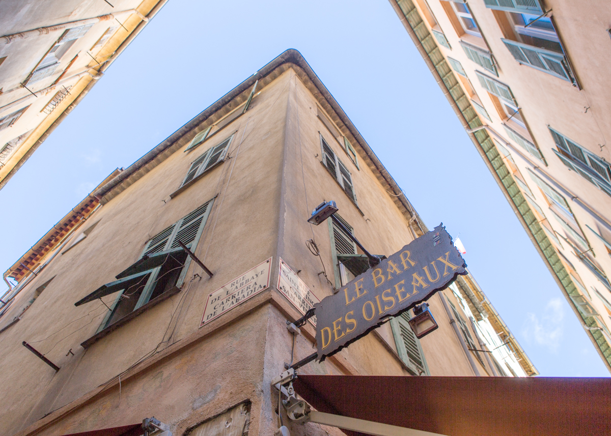 LE BAR DES OISEAUX 地元民に愛されるニース旧市街のレストラン O'Bon Paris Easy to be